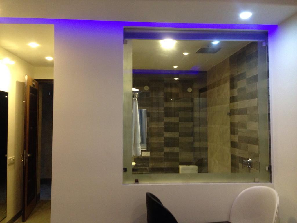 Hotel Whispering Winds Kasauli Δωμάτιο φωτογραφία