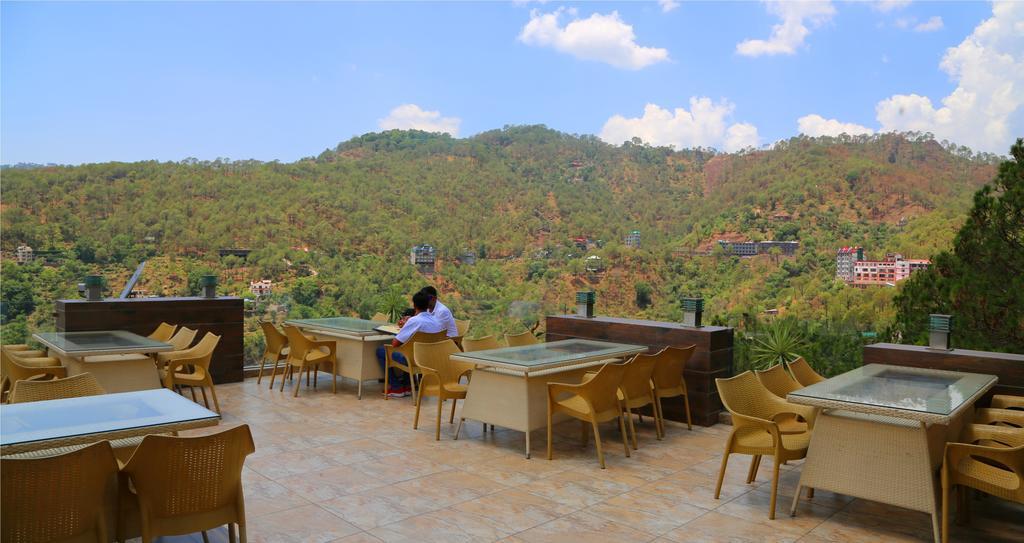 Hotel Whispering Winds Kasauli Εξωτερικό φωτογραφία